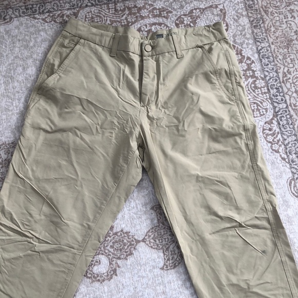Men’s Khaki Pants Bundle: Dockers and Gap - Picture 5 of 8